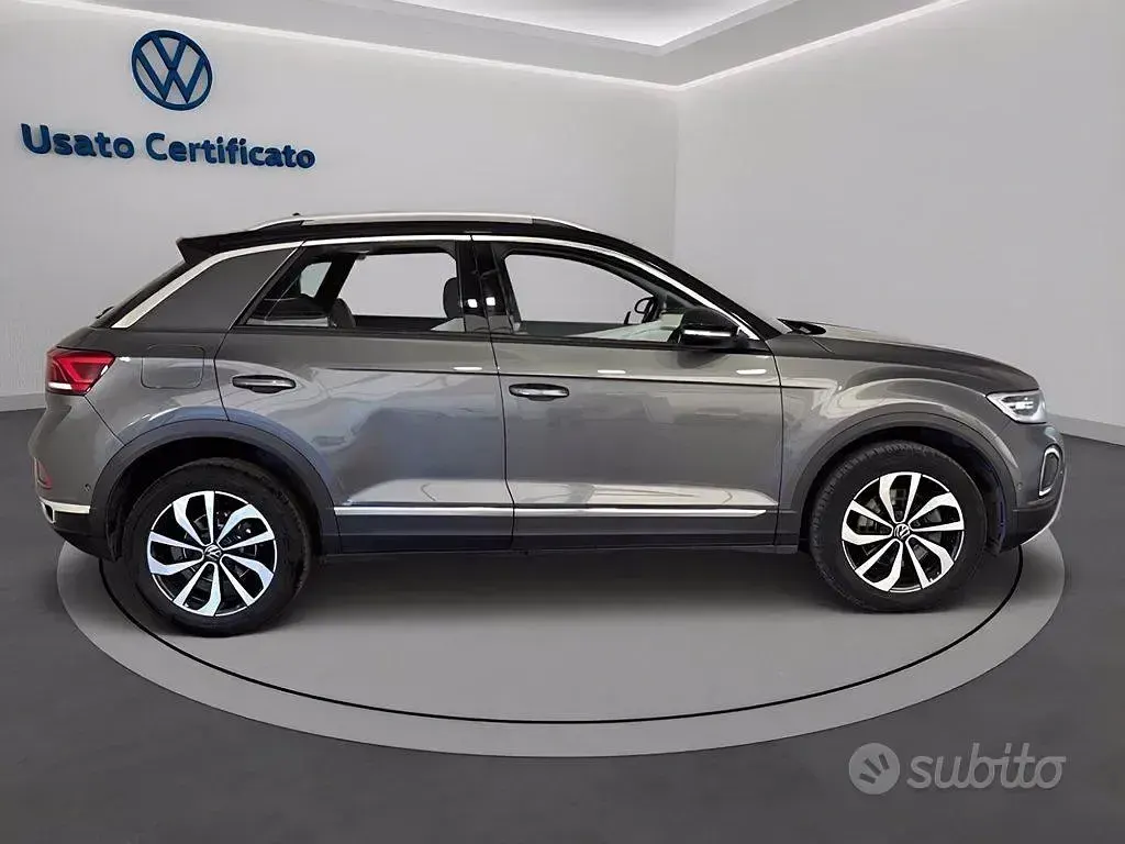 Usata VW T-Roc Style 150 CV (110 kW) 2023 Grigio indyum/tetto nero SUV