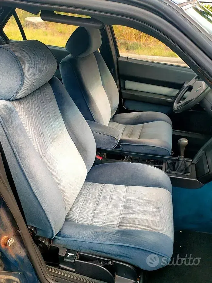 Usata Alfa Romeo 164 145 CV (106 kW) 1988 Bluazzurro Berlina