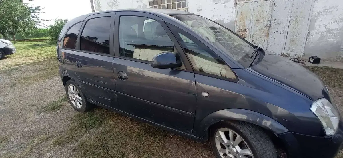 Usata Opel Meriva 101 CV (74 kW) 2007 Grigio Monovolume