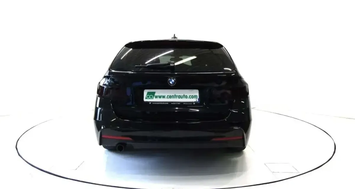 Usata BMW 320 184 CV (135 kW) 2015 Nero Station wagon