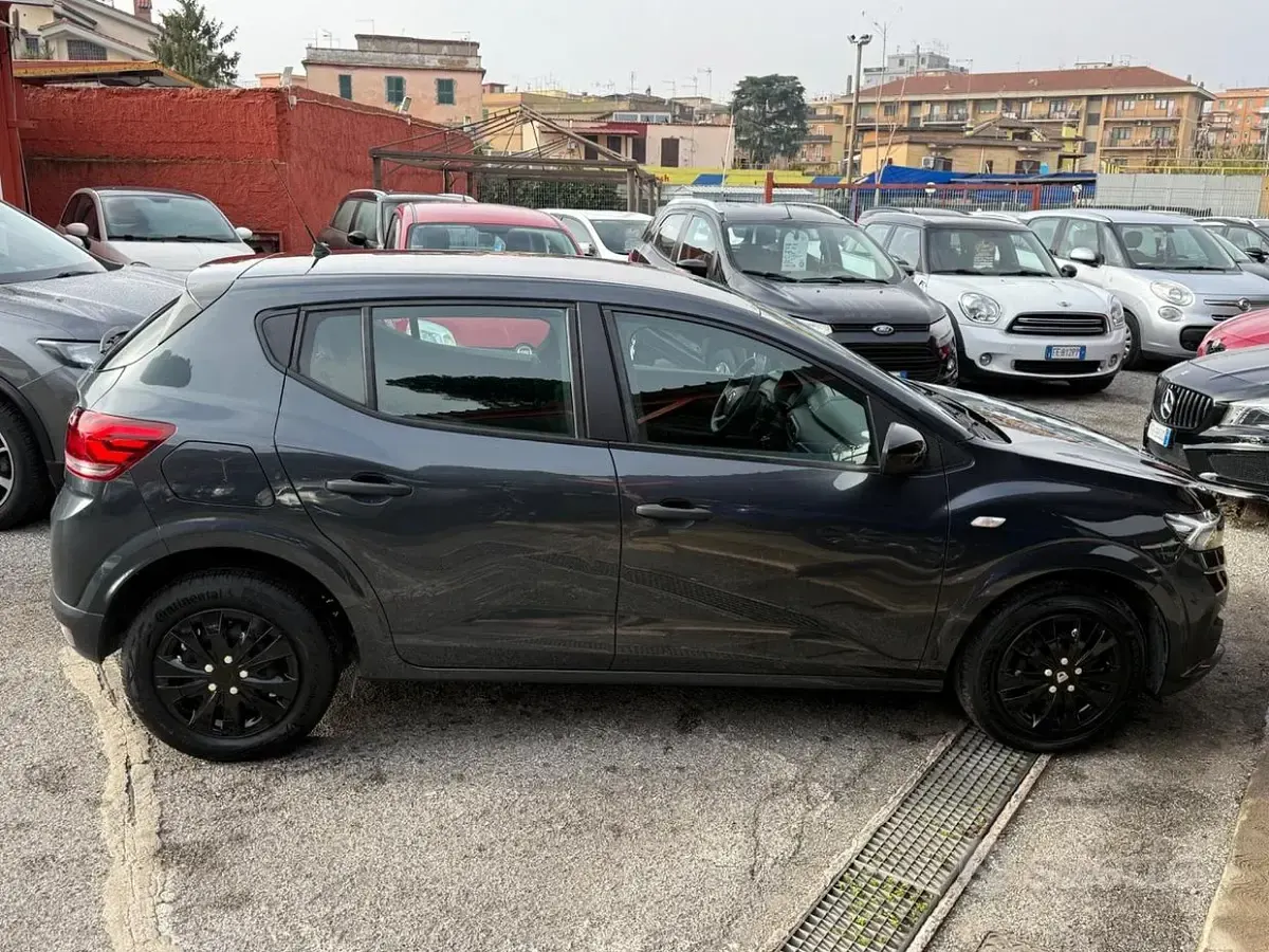 Usata Dacia Sandero 65 CV (47 kW) 2021 Grigio Berlina