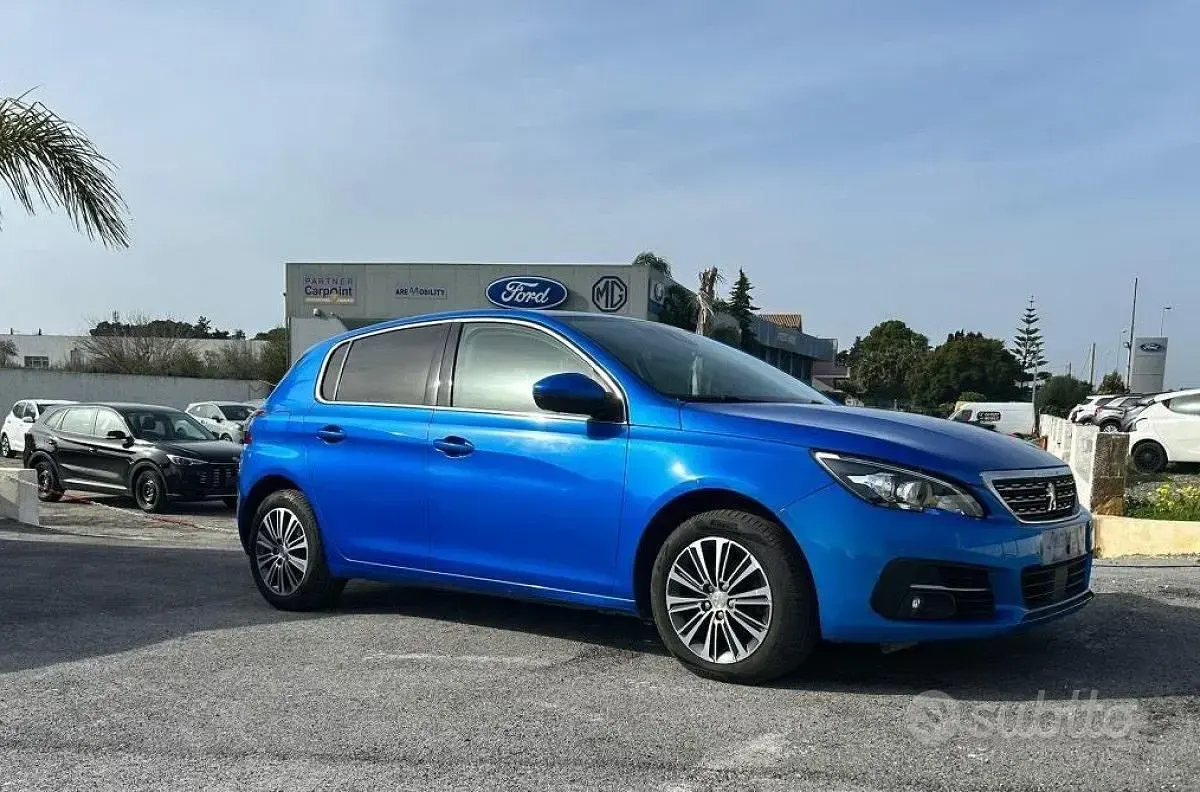 Usata Peugeot 308 Allure 130 CV (95 kW) 2021 Blu Berlina