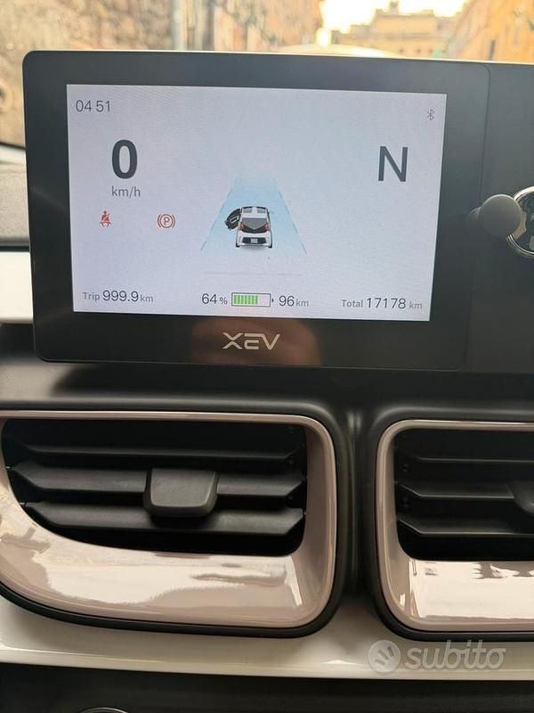 Usata XEV Yoyo 2024 Marrone Utilitaria