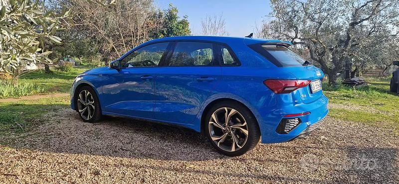 Usata Audi A3 S-Line 116 CV (85 kW) 2022 Blu Berlina