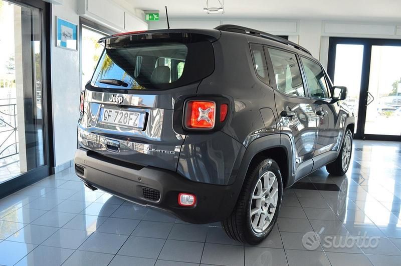 Usata Jeep Renegade Limited 131 CV (96 kW) 2021 Grigio SUV