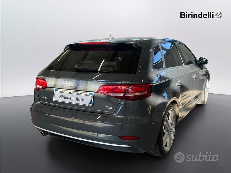 Usata Audi A3 S-Line 116 CV (85 kW) 2018 Grigio Berlina