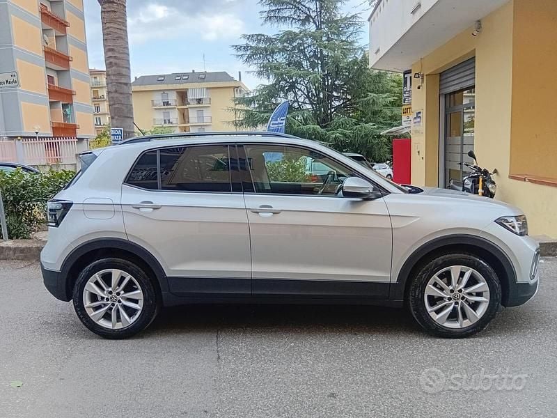 Usata VW T-Cross 2025 SUV