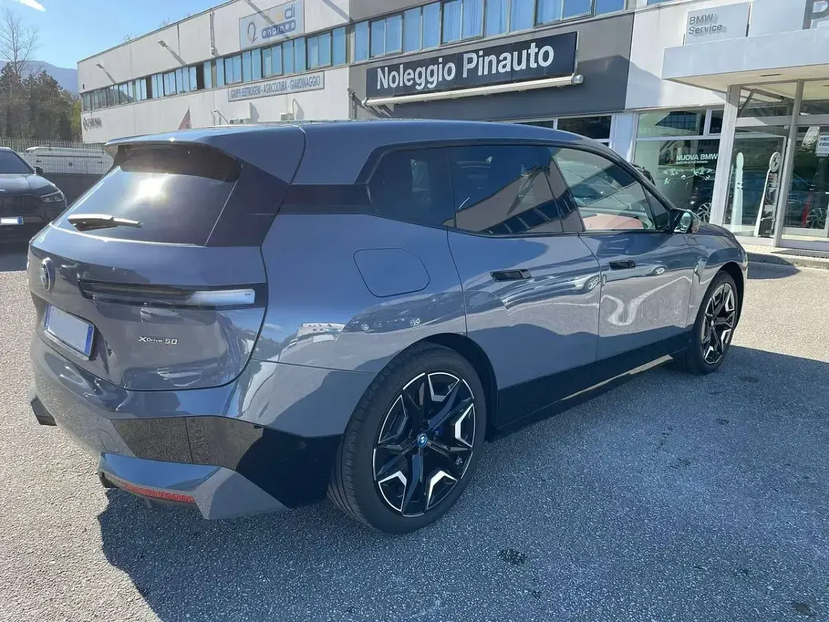 Usata BMW iX 139 kW (190 CV) 2023 Storm bay metallic SUV