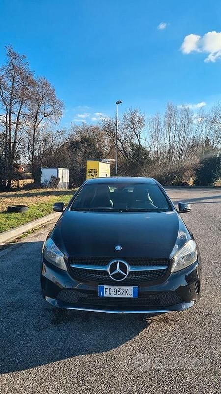 Usata Mercedes A180 Executive 110 CV (80 kW) 2016 Nero Berlina