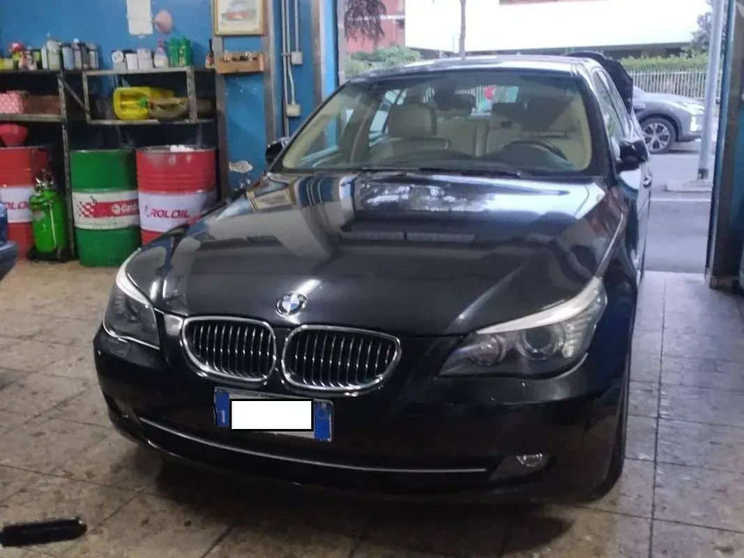Usata BMW 530 235 CV (172 kW) 2008 Nero Station wagon