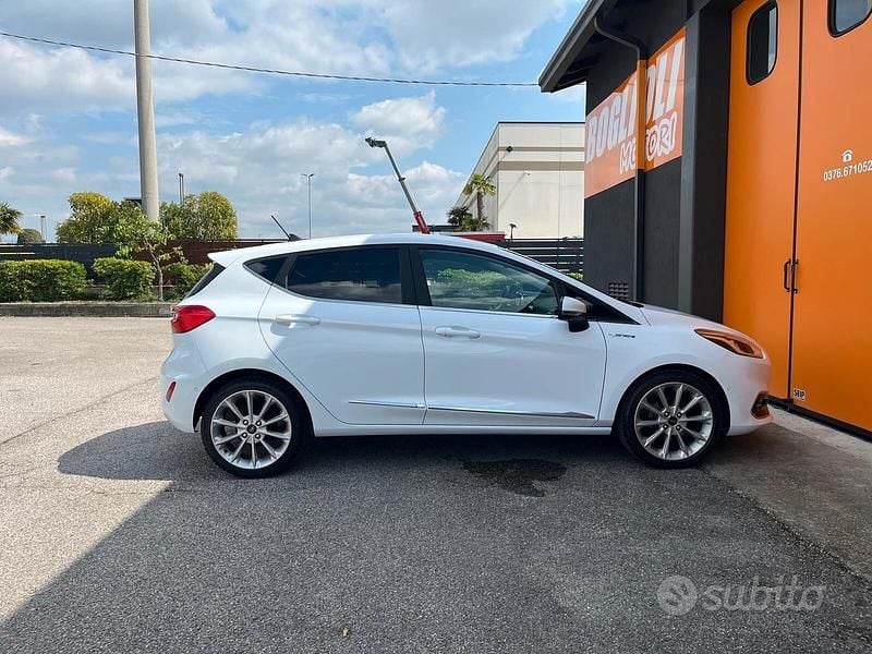 Usata Ford Fiesta Vignale 100 CV (73 kW) 2020 Bianco Utilitaria