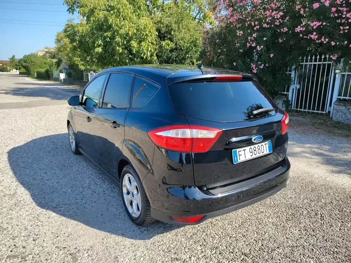 Usata Ford C-MAX Titanium 95 CV (69 kW) 2015 Nero Monovolume