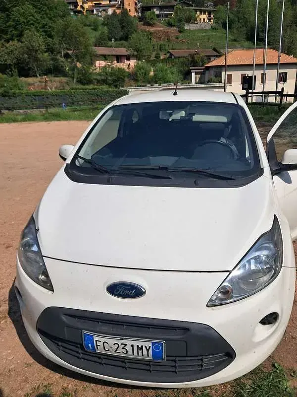 Begagnad Ford Ka Titanium 69 HK (50 kW) 2016 Sedan