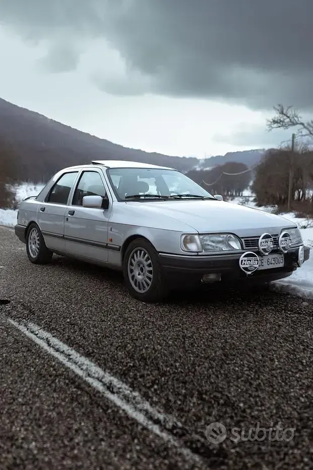 Usata Ford Sierra 107 CV (78 kW) 1990 Grigio Berlina