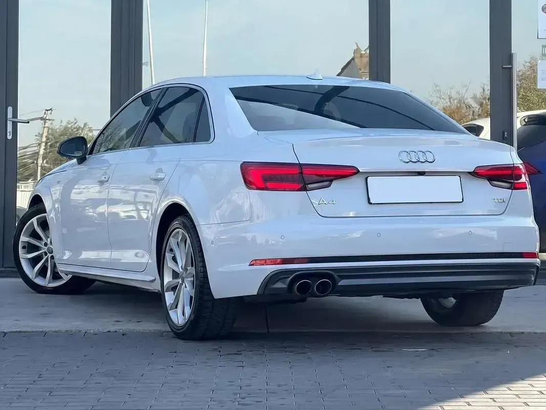 Usata Audi A4 S-Line 150 CV (110 kW) 2016 Bianco Berlina