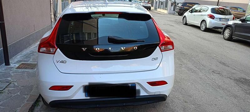 Usata Volvo V40 Kinetic 120 CV (88 kW) 2017 Berlina