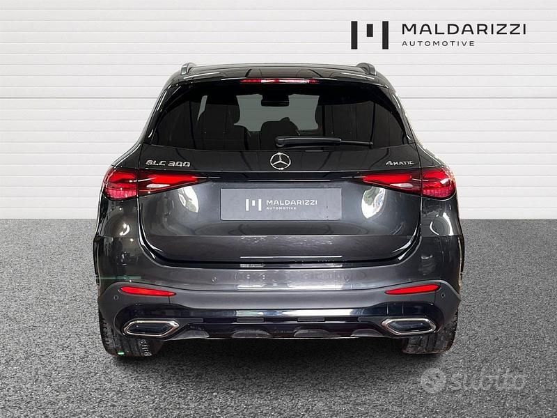 Usata Mercedes GLC300 Premium 258 CV (189 kW) 2022 Grigio SUV