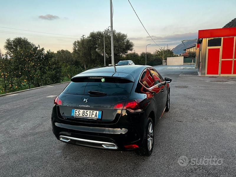 Usata Citroën DS4 So Chic 115 CV (84 kW) 2013 Nero Utilitaria