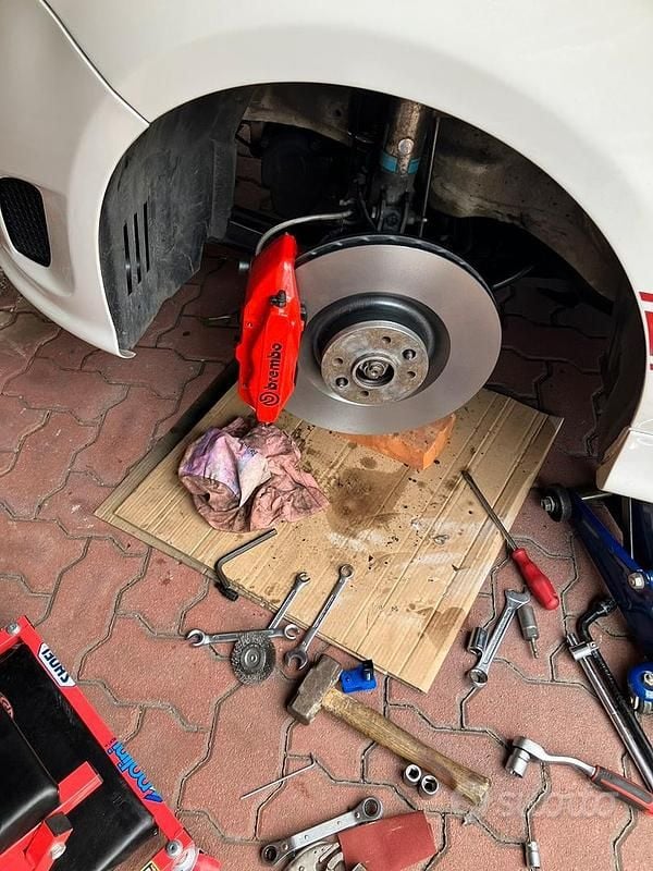 Usata Abarth 500 280 CV (205 kW) 2010 Bianco Utilitaria