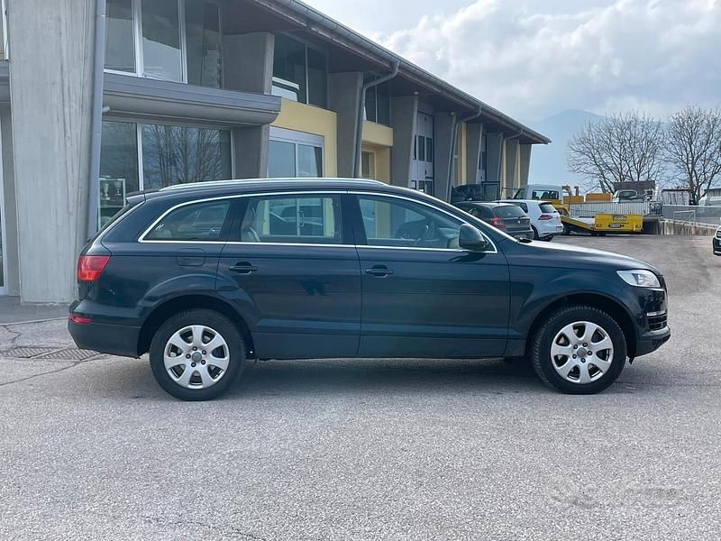 Usata Audi Q7 233 CV (171 kW) 2006 Blu SUV
