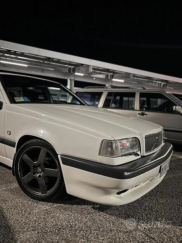 Usata Volvo 850 140 CV (102 kW) 1996 Bianco Station wagon