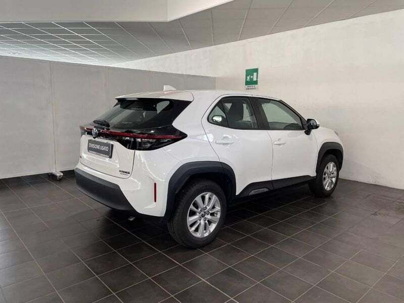 Usata Toyota Yaris Cross Business Edition 116 CV (85 kW) 2022 Bianco SUV