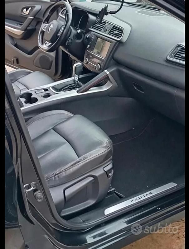 Second-hand Renault Kadjar 110 CP (80 kW) 2017 Negru SUV