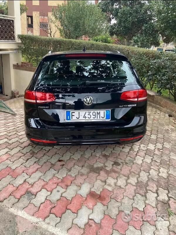 Usata VW Passat 140 CV (102 kW) 2017 Nero Station wagon