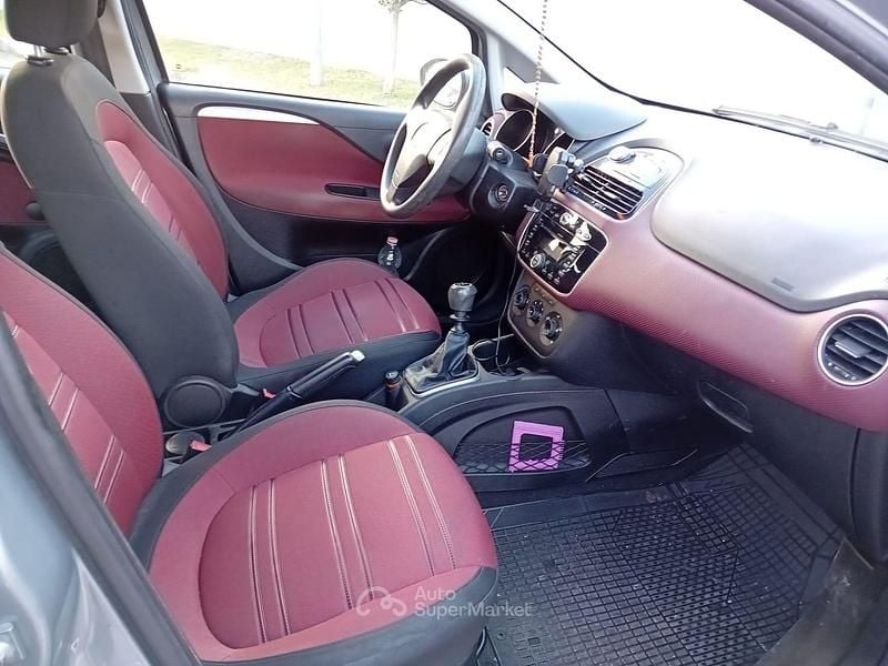 Usata Fiat Punto Evo 91 CV (66 kW) 2010 Gray Utilitaria