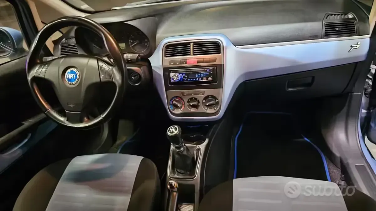 Usata Fiat Grande Punto 65 CV (47 kW) 2005 Utilitaria