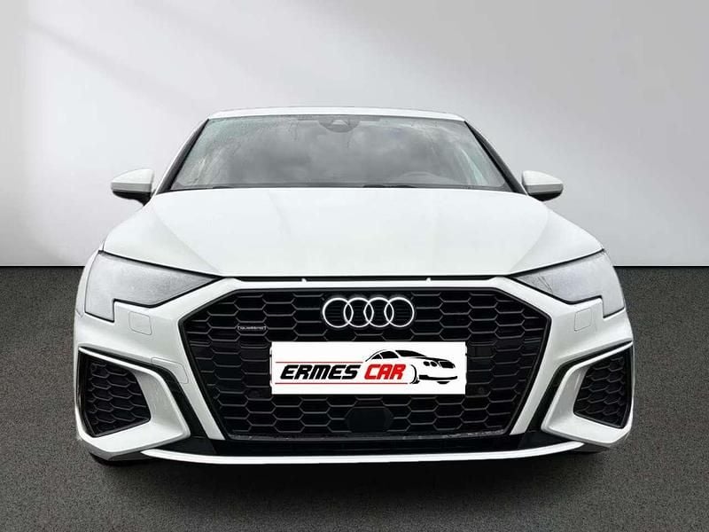 Weiß metallic Usata 2023 Audi A3 S-Line Tre volumi | 33.900 € (Ottimo prezzo) - Immagine 1/4