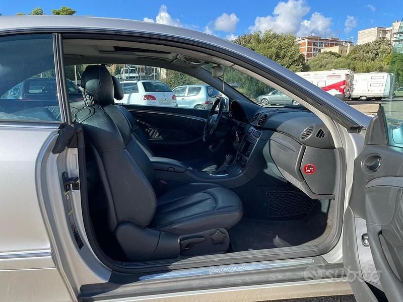 Usata Mercedes CLK270 170 CV (125 kW) 2003 Grigio Coupé