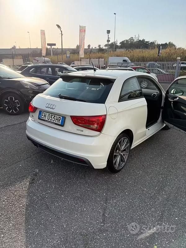 Usata Audi A1 Ambition 122 CV (89 kW) 2012 Bianco Utilitaria