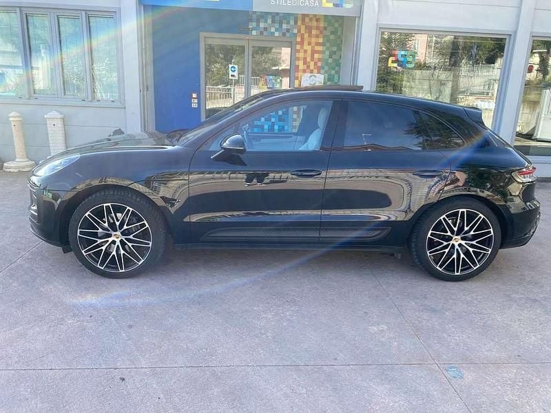Usata Porsche Macan 265 CV (194 kW) 2023 Nero SUV