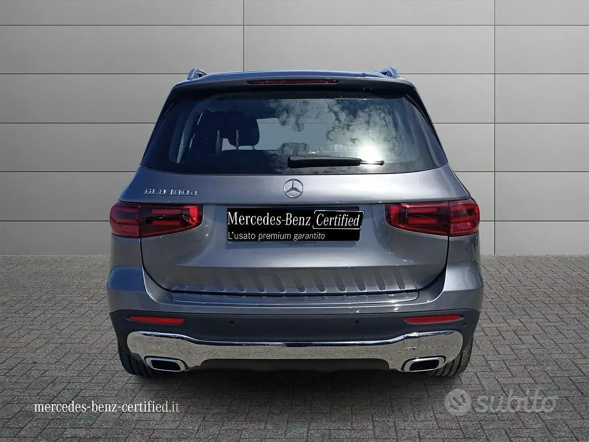 Usata Mercedes GLB180 Advanced 116 CV (85 kW) 2025 Grigio SUV