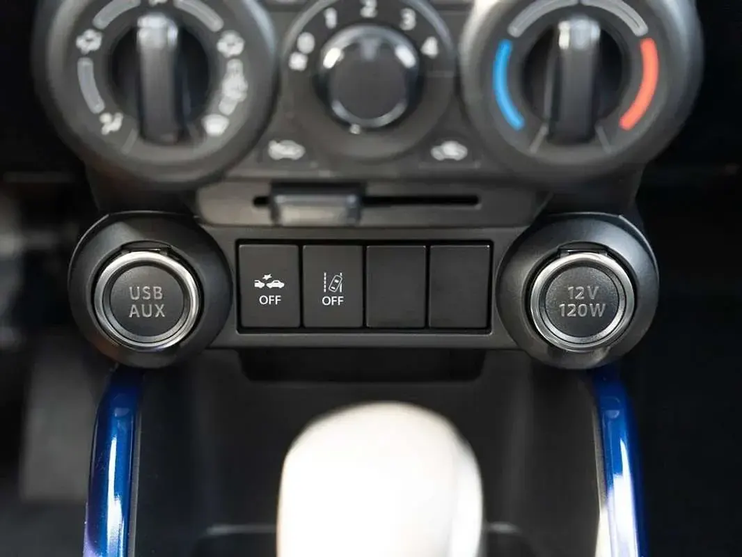 Second-hand Suzuki Ignis 83 CP (61 kW) 2024 Gri SUV
