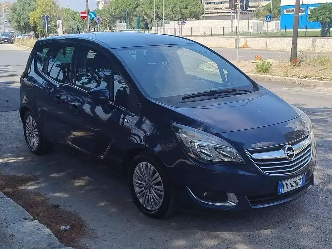 Usata Opel Meriva Cosmo 120 CV (88 kW) 2014 Blu/azzurro Monovolume