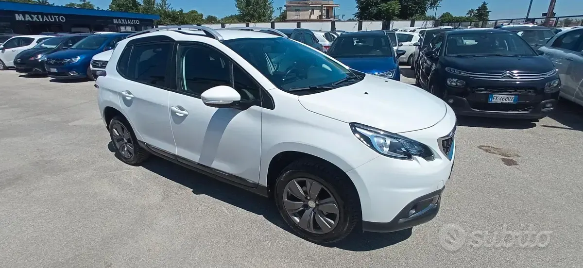 Usata Peugeot 2008 83 CV (61 kW) 2019 Bianco SUV