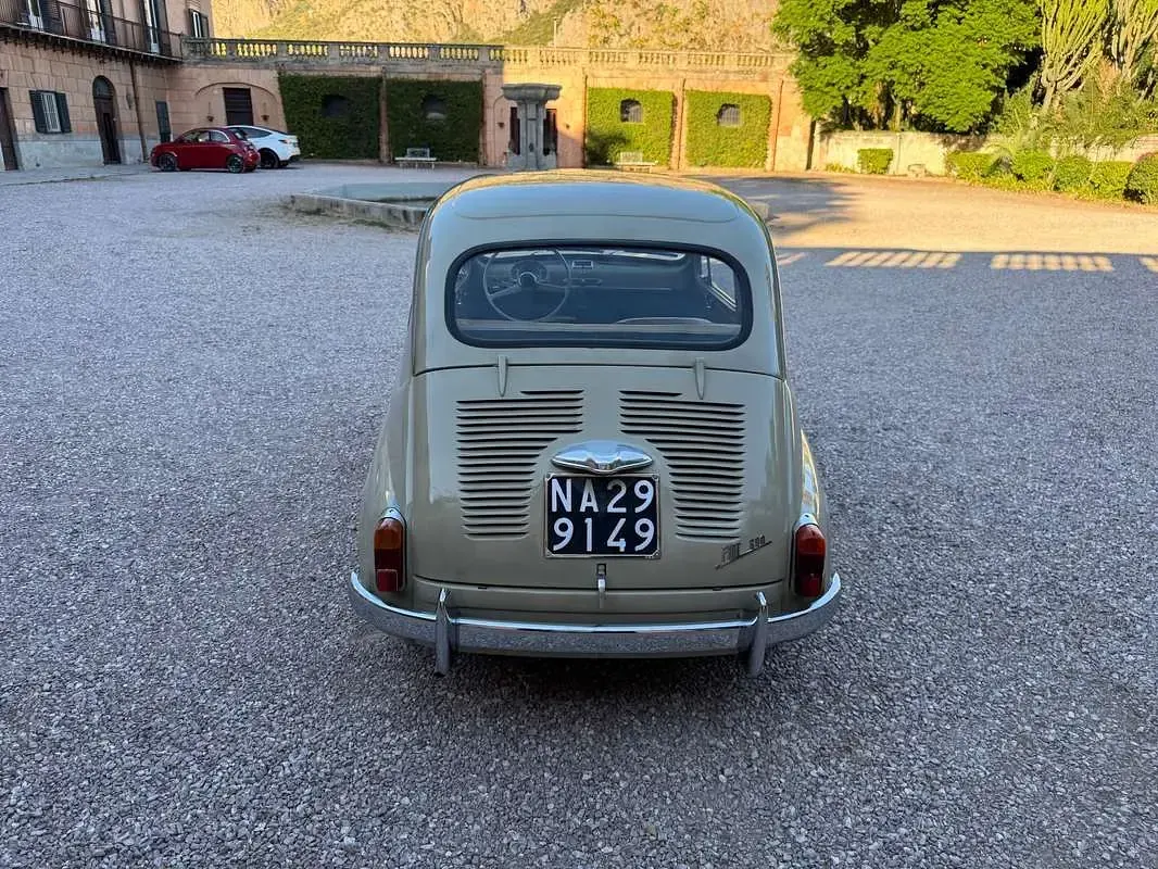 Usata Fiat 600D 33 CV (24 kW) 1964 Beige Utilitaria