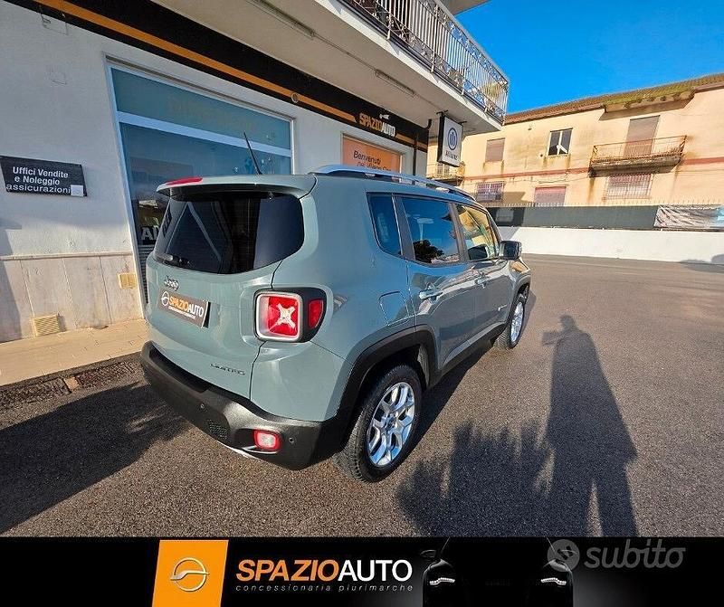 Usata Jeep Renegade Limited 140 CV (102 kW) 2016 Grigio SUV