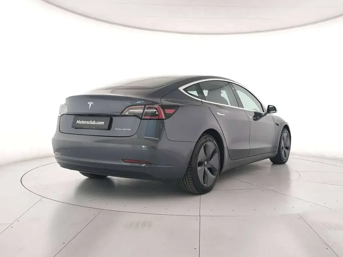 Usata Tesla Model 3 152 kW (208 CV) 2019 Grigio Berlina