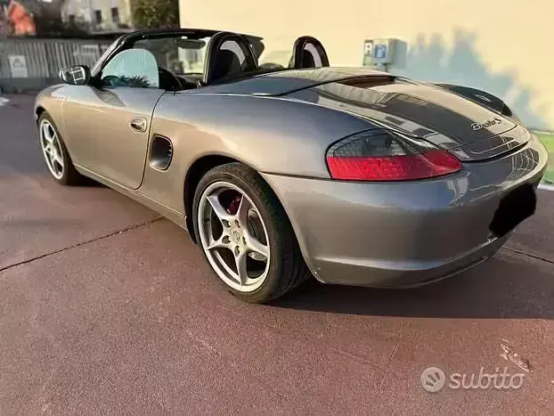Usata Porsche Boxster 252 CV (185 kW) 2002 Grigio Cabrio