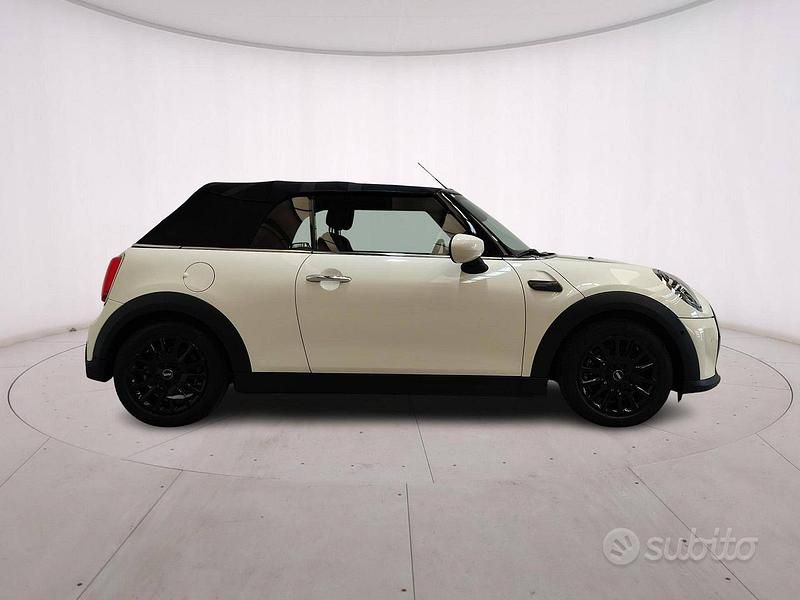Usata Mini Cooper Cabriolet Essential 136 CV (100 kW) 2022 Bianco Cabrio