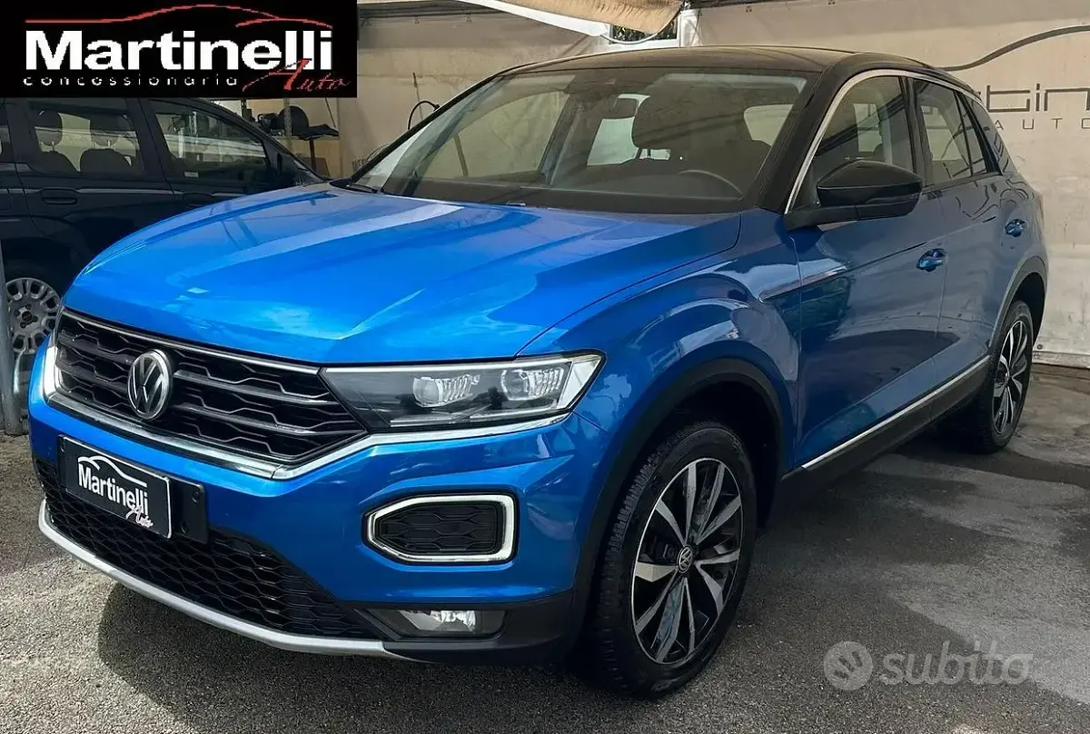 Usata VW T-Roc Advance 116 CV (85 kW) 2020 Blu SUV