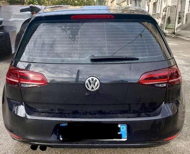 Usata VW Golf VII Highline 122 CV (89 kW) 2013 Berlina