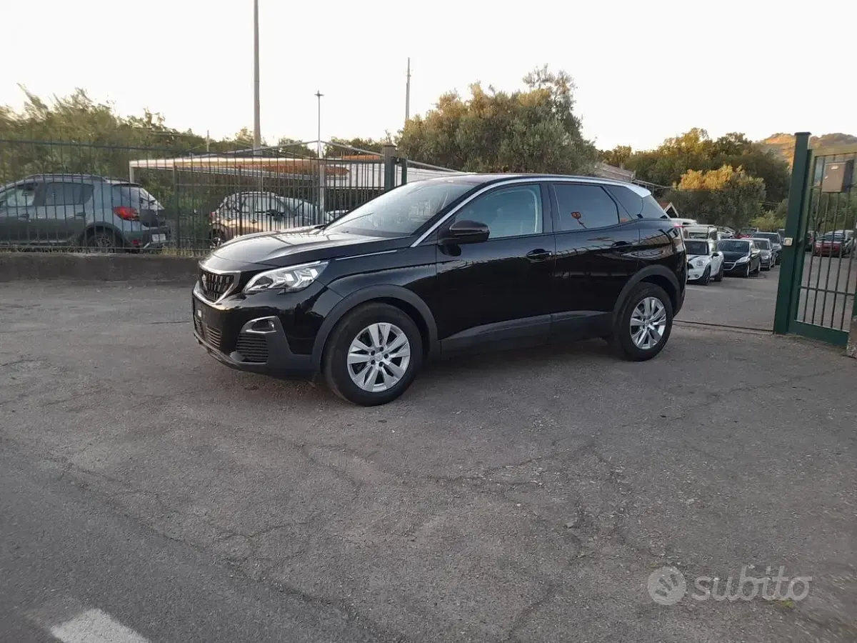 Usata Peugeot 3008 Allure 131 CV (96 kW) 2020 Nero SUV