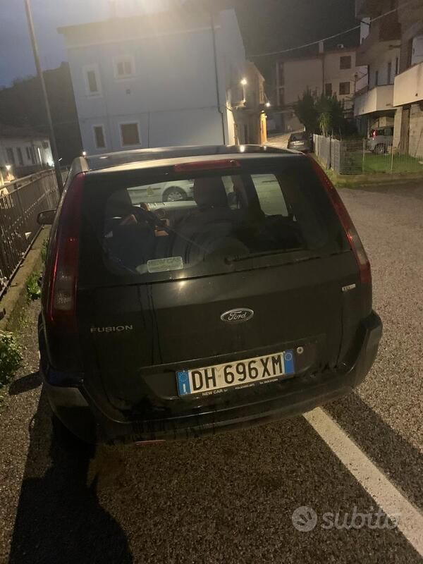 Usata Ford Fusion 101 CV (74 kW) 2007 Nero Berlina