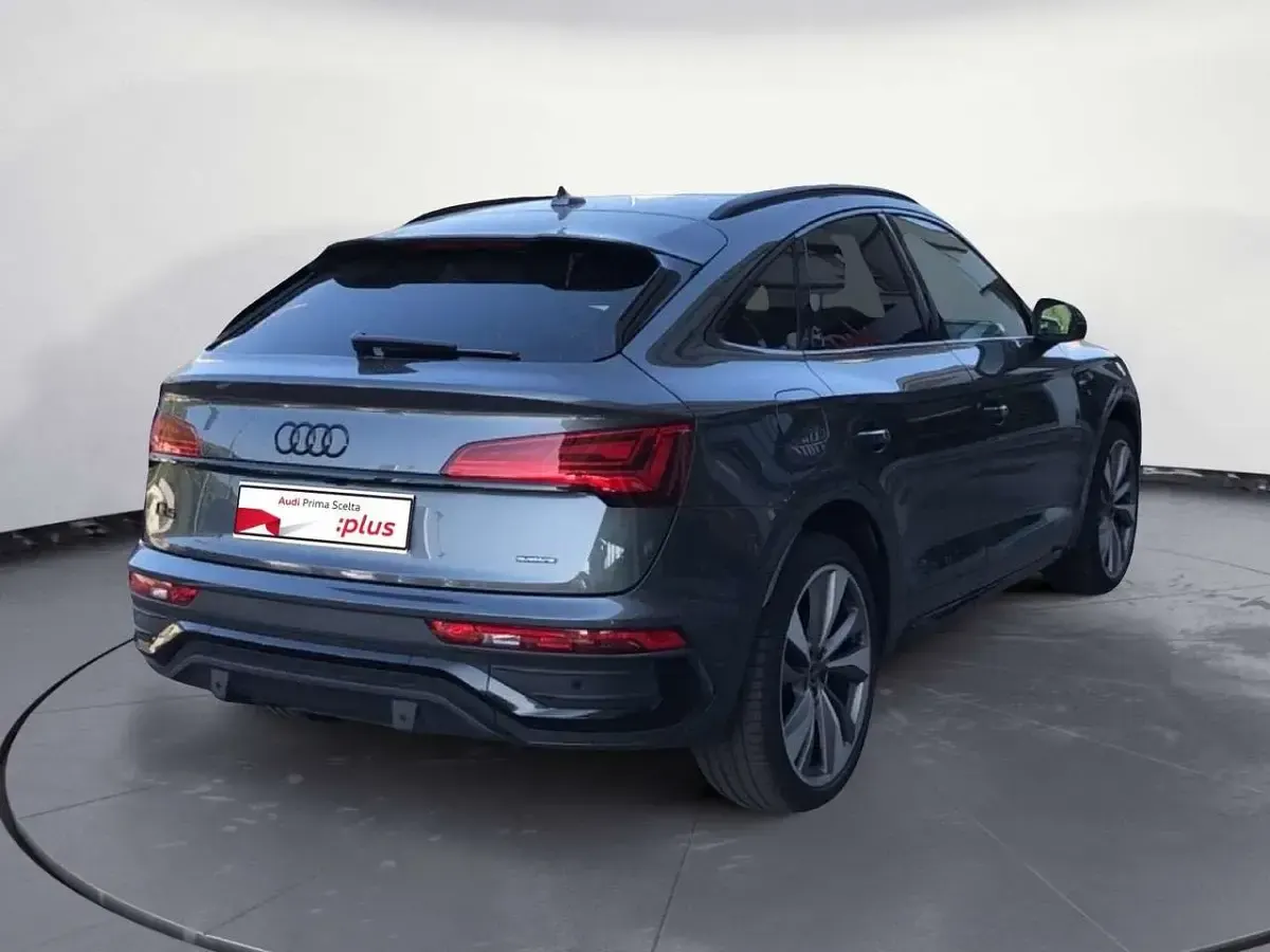 Usata Audi Q5 Ambiente 204 CV (150 kW) 2024 Grigio SUV