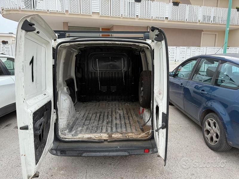 Usata Fiat Doblò 103 CV (75 kW) 2008 Monovolume