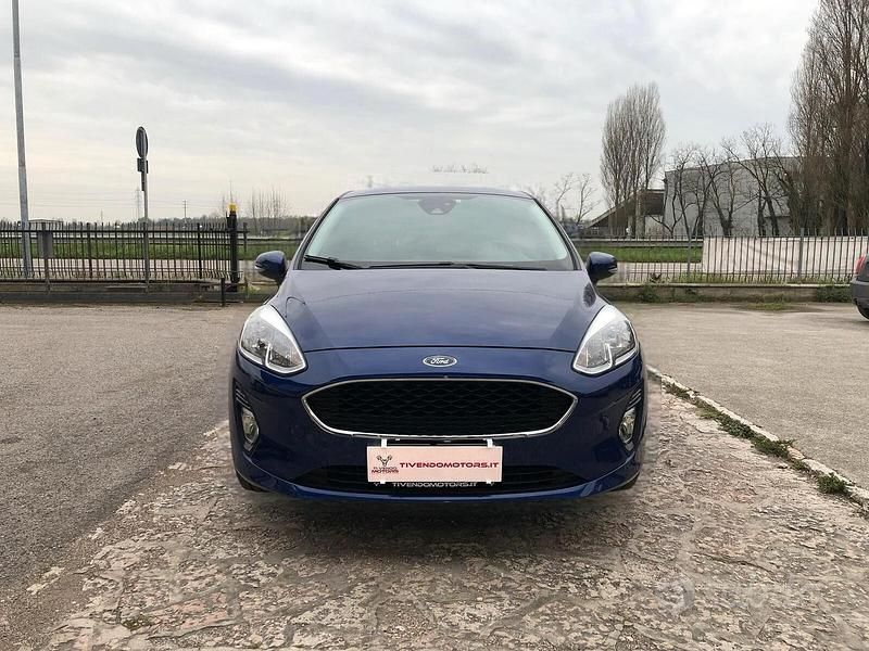 Usata Ford Fiesta 86 CV (63 kW) 2018 Blu Utilitaria